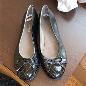 AEROSOLES low wedges